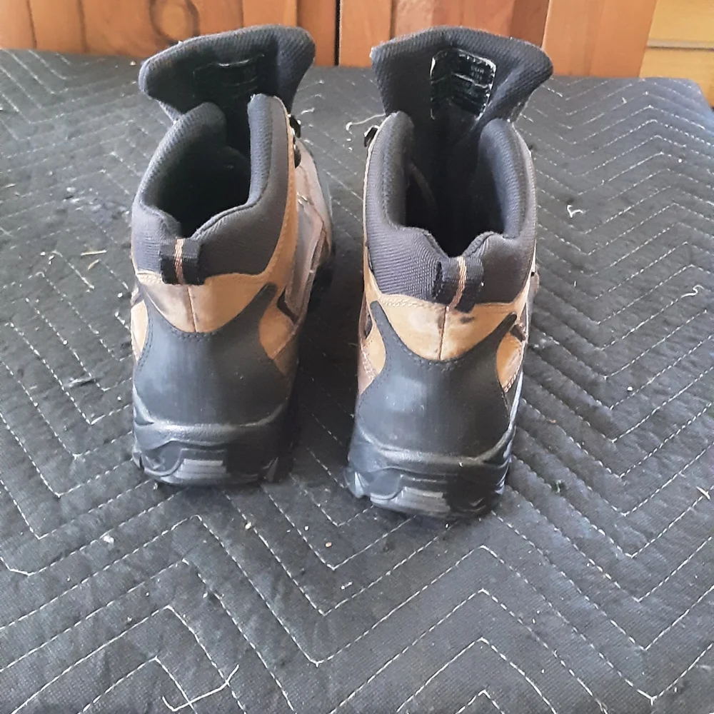 Spencer Wolverines - Picture 3 of 13